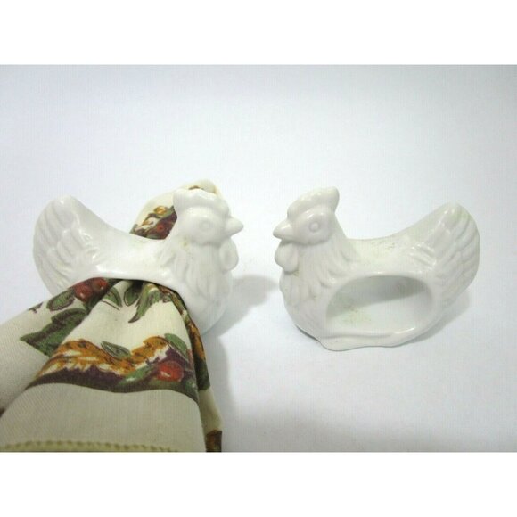Rooster Hen Napkin Ring Holders White Porcelain Ceramic Set of 2 Countrycore - Picture 1 of 5
